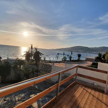 Skenderi Villa Saranda